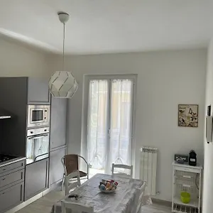 Civico 18 Apartment